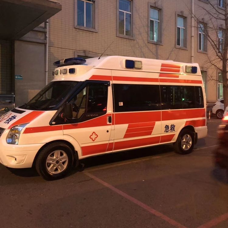 岳阳楼夜间租赁救护车护送病人转院：安全转运的 8 大核心注意事项